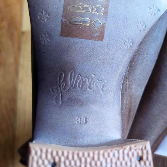 [SOLD] Felmini Soft Pebbled Leather Lace Up Peep Toe Portugal Block Heel Bootie - Picture 15 of 16